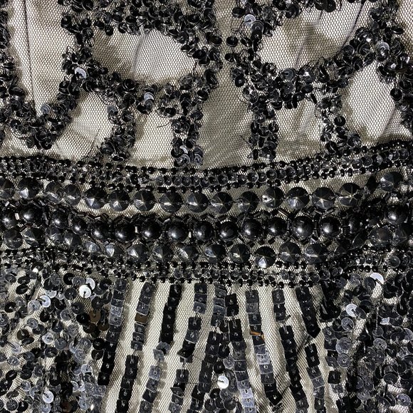 Dress - Shailk - Picture 5 of 8